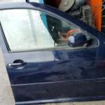 Volkswagen Golf 4 sağ ön kapı orjinal çıkma