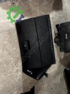 Volkswagen Golf Torpido Kapağı Çıkma