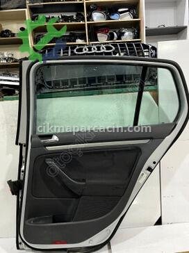 Volkswagen Golf Sağ Arka Kapı çıkma parça