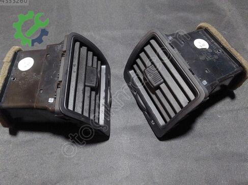 Volkswagen Golf Sağ Havalandırma Izgaraları çıkma parça