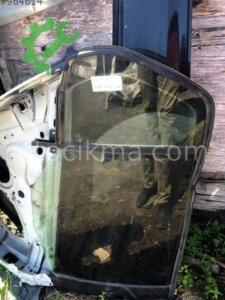 Volkswagen Golf 5 Sağ Arka Camı hatasız orjinal çıkma