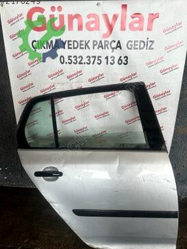 Volkswagen Golf Sağ Arka Kapı çıkma parça