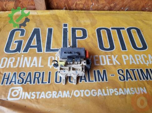Volkswagen Golf Sigorta Kutusu çıkma parça