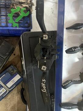 Volkswagen Golf Silecek Kolu çıkma parça