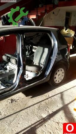 Volkswagen Golf Sol Arka Çamurluk çıkma parça
