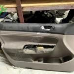 VOLKSWAGEN GOLF 5 SOL ÖN KAPI DÖŞEMESİ HATASIZ ORJİNAL ÇIKMA