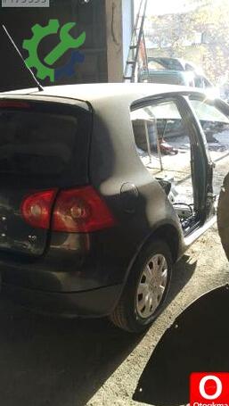 Volkswagen Golf Arka Tavan Çıtası çıkma parça