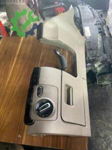 Volkswagen Golf Flaşör Düğmesi Çıkma