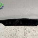 VOLKSWAGEN GOLF 6 ÖN CAM IZGARA ALT SACI