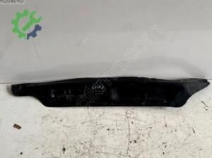VOLKSWAGEN GOLF 6 ÖN CAM IZGARA ALT SACI