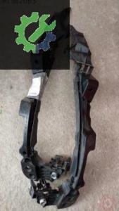 VOLKSWAGEN GOLF 6 SAĞ VE SOL ÖN FAR BRAKETİ 2009-2012