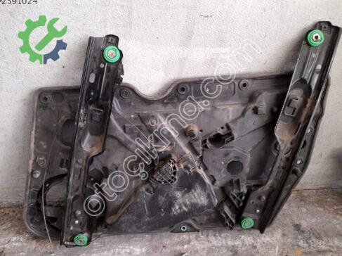 Volkswagen Golf Sol Ön Kapı çıkma parça