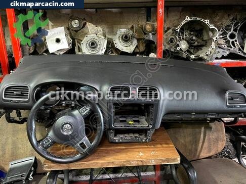 Volkswagen Golf Torpido çıkma parça
