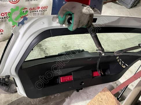 Volkswagen Golf Bagaj Kapağı çıkma parça