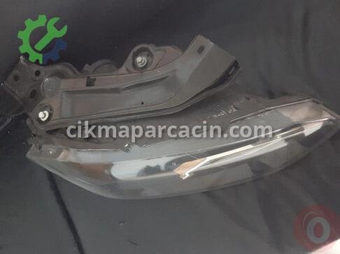 Volkswagen Golf Sağ Ön Far çıkma parça