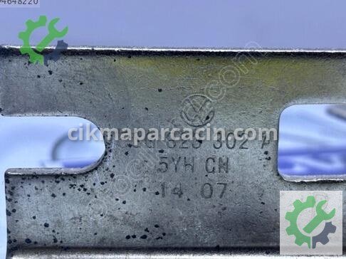 Volkswagen Golf Kaput Menteşesi 5GG823302A çıkma parça