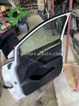 Volkswagen Golf Sağ Ön Kapı çıkma parça