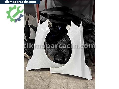 Volkswagen Golf Sağ Çamurluk çıkma parça