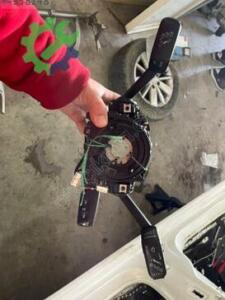 VOLKSWAGEN GOLF 7 SİNYAL SİLECEK KOLLARI ORJİNAL ÇIKMA