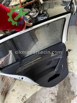 Volkswagen Golf Sol Arka Kapı 5G4833055 çıkma parça