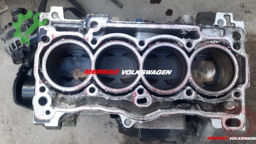 Volkswagen Golf Yarım Motor çıkma parça