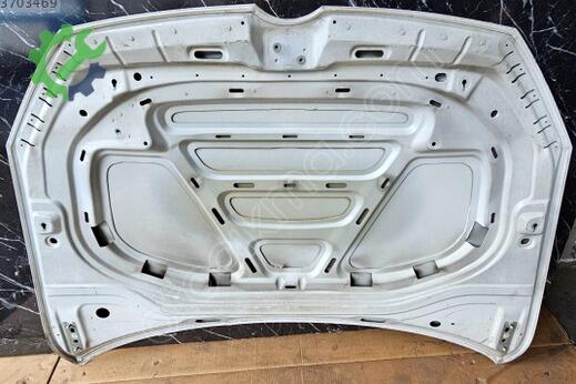 Volkswagen Golf Kaput 5G0823031 çıkma parça