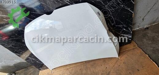 Volkswagen Golf Kaput 5G0823031 çıkma parça