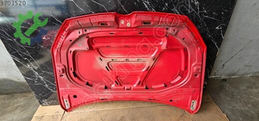 Volkswagen Golf Kaput 5G0823031 çıkma parça