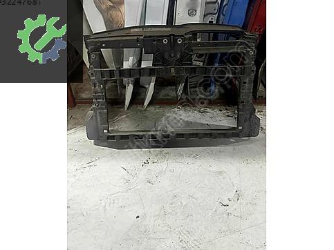 Volkswagen Golf Radyatör Paneli çıkma parça