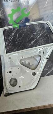 Volkswagen Golf Sağ Arka Kapı 5G4833056 çıkma parça