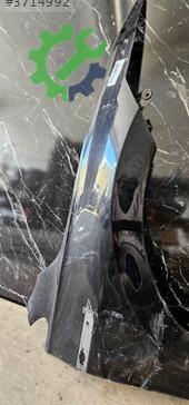 Volkswagen Golf Sağ Ön Çamurluk çıkma parça