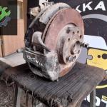 Volkswagen Golf V Sol Ön Fren Merkezi Orijinal Çıkma