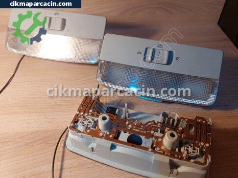 Volkswagen Golf Tavan Lambası çıkma parça