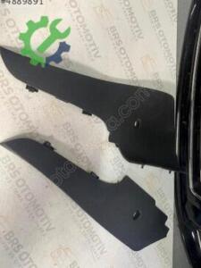 VOLKSWAGEN GOLF7 ORTA KONSOL YAN KAPAKLAR 5G1863045A