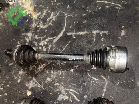 Volkswagen Jetta Sol Aks çıkma parça