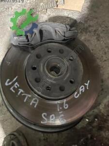 Volkswagen Jetta Orijinal Çıkma Sağ Taşıyıcı