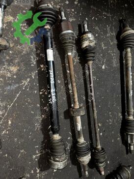 Volkswagen Jetta Sağ Aks çıkma parça