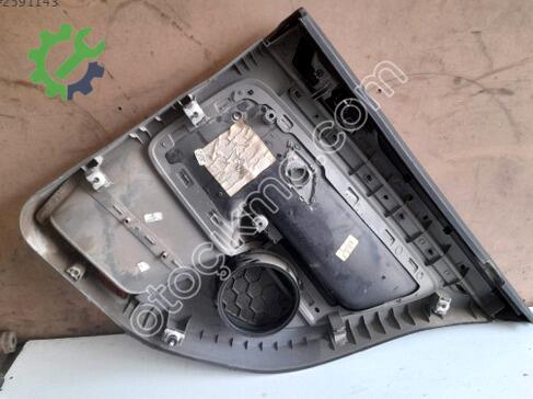 Volkswagen Jetta Kapı Döşemesi çıkma parça