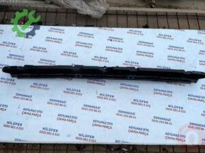 VOLKSWAGEN JETTA ARKA TAMPON TUTUCU ORJİNAL OEM:3G0807863