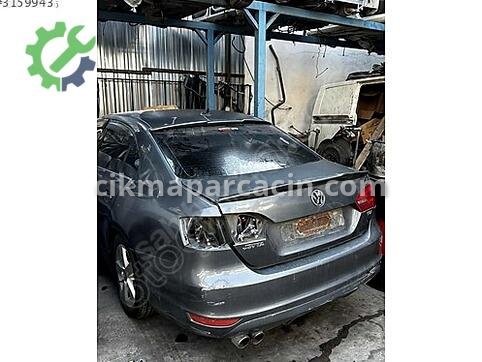 Volkswagen Jetta Bagaj Kapağı çıkma parça