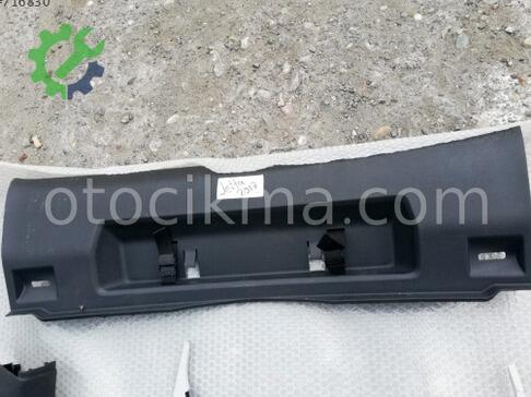 Volkswagen Jetta Bagaj çıkma parça