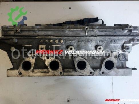 Volkswagen Jetta Silindir Kapağı 03G103373A çıkma parça