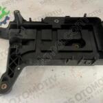 VOLKSWAGEN  JETTA CADDY AKÜ ALT TABLASI 1K0915333H