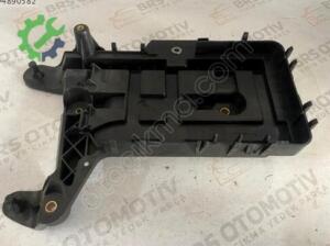 VOLKSWAGEN  JETTA CADDY AKÜ ALT TABLASI 1K0915333H