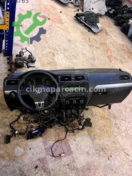 Volkswagen Jetta Göğüs 5C7857059B çıkma parça