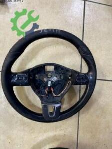 Çıkma Direksiyon Simidi — Volkswagen Jetta