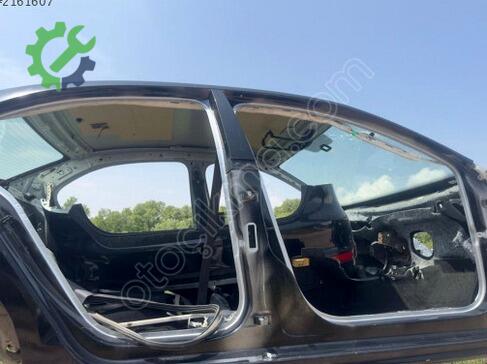 Volkswagen Jetta Tavan çıkma parça