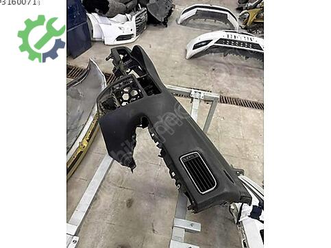 Volkswagen Jetta Komple Ön çıkma parça