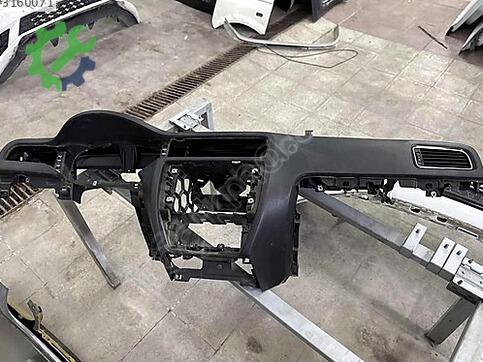 Volkswagen Jetta Komple Ön çıkma parça