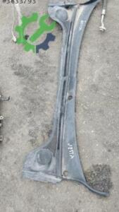 Volkswagen Jetta Orijinal Çıkma Ön Cam Izgarası